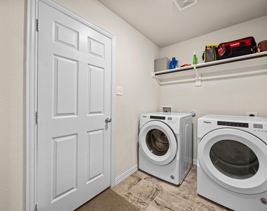3249 Glorioso Drive - Photo Thumbnail 20