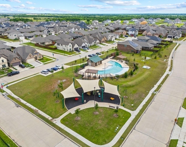 3249 Glorioso Drive - Photo Thumbnail 24