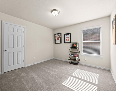 3249 Glorioso Drive - Photo Thumbnail 18