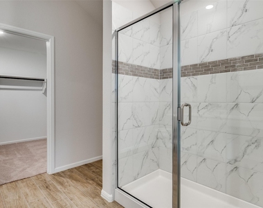 6445 Auburn Dale Road - Photo Thumbnail 21