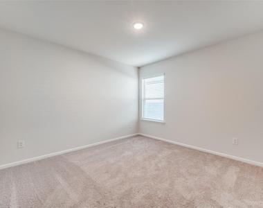 6445 Auburn Dale Road - Photo Thumbnail 15