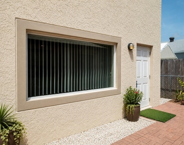 6410 N Dixie Highway - Photo Thumbnail 1
