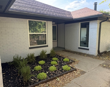 10231 Ridge Oak Street - Photo Thumbnail 3