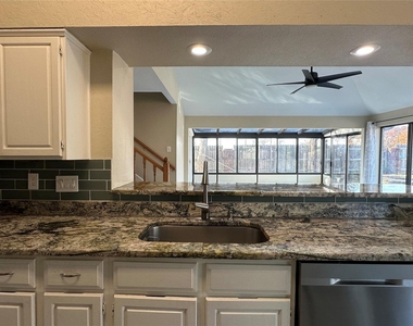 3925 Capricorn Court - Photo Thumbnail 20