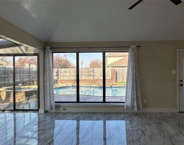 3925 Capricorn Court - Photo Thumbnail 26