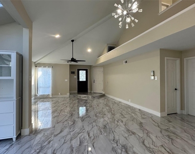 3925 Capricorn Court - Photo Thumbnail 14