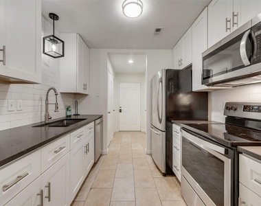 7492 E Northwest Highway - Photo Thumbnail 6