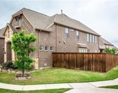 4417 Keokuk Drive - Photo Thumbnail 1