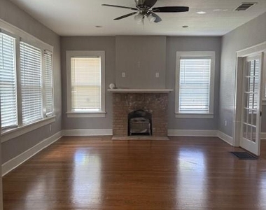 2701 Stuart Drive - Photo Thumbnail 10