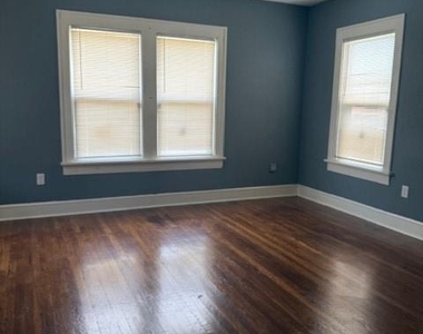 2701 Stuart Drive - Photo Thumbnail 2