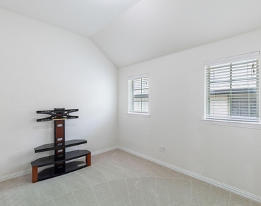 400 Warwick Boulevard - Photo Thumbnail 29
