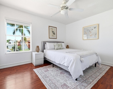 13533 Fountain View Boulevard - Photo Thumbnail 16
