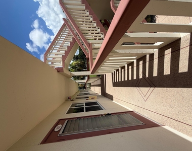 353 Preston I Drive - Photo Thumbnail 14