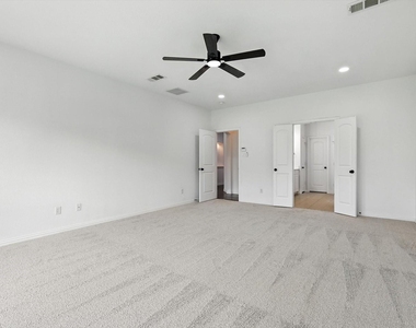 10421 Sexton Drive - Photo Thumbnail 19