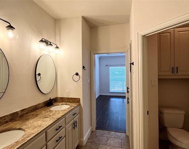 2209 Kirby Street - Photo Thumbnail 14