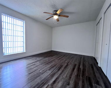 1196 Nw 40th Avenue - Photo Thumbnail 7