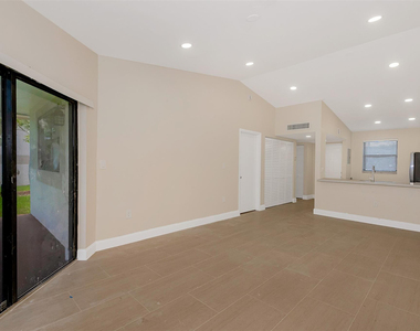 9951 Nob Hill Place - Photo Thumbnail 3
