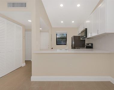 9951 Nob Hill Place - Photo Thumbnail 5