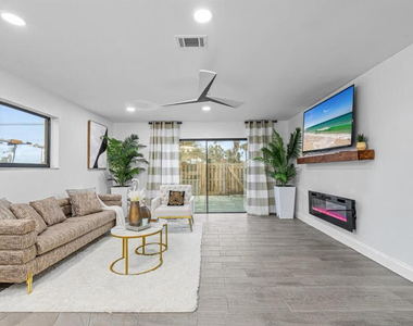 4225 N Highway A1a - Photo Thumbnail 2
