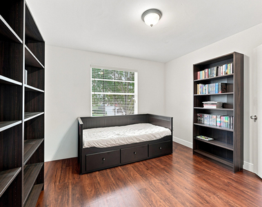 1115 Sw 180th Terrace - Photo Thumbnail 32