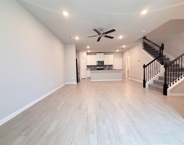 2871 Baneberry Lane - Photo Thumbnail 4