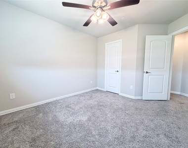 2871 Baneberry Lane - Photo Thumbnail 17