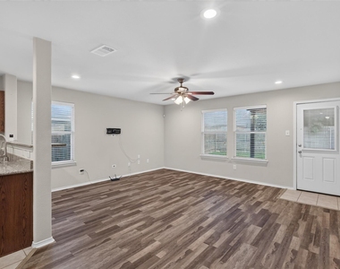 6025 Deck House Road - Photo Thumbnail 11
