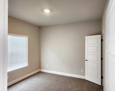 2320 Ruff Road - Photo Thumbnail 13