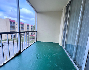 1196 Nw 40th Avenue - Photo Thumbnail 6