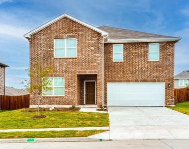 720 Holly Street - Photo Thumbnail 2