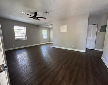 1408 Nw 1st Avenue - Photo Thumbnail 4