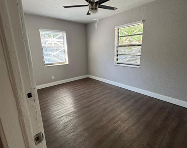 1408 Nw 1st Avenue - Photo Thumbnail 6