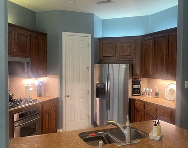 3265 Heatherbrook - Photo Thumbnail 10