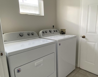 880 Nw Waterlily Place - Photo Thumbnail 9