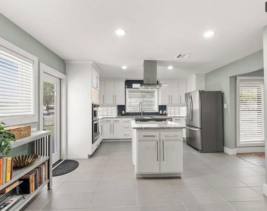 6506 Walnut Hill - Photo Thumbnail 11