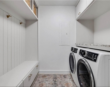 7158 Joyce Way - Photo Thumbnail 19