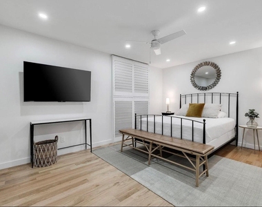 7158 Joyce Way - Photo Thumbnail 18