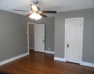 1523 Hollywood Avenue - Photo Thumbnail 16