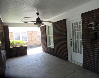 1523 Hollywood Avenue - Photo Thumbnail 3