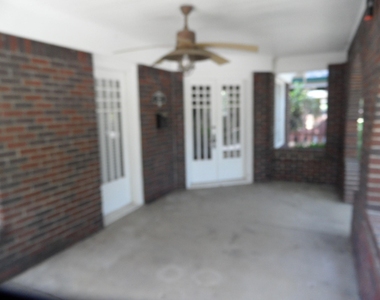 1523 Hollywood Avenue - Photo Thumbnail 2