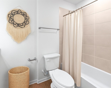 313 Woodlands Boulevard - Photo Thumbnail 9