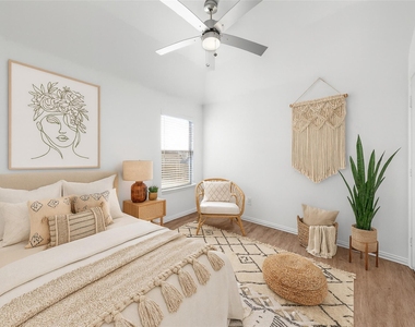 313 Woodlands Boulevard - Photo Thumbnail 8