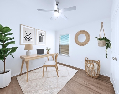 313 Woodlands Boulevard - Photo Thumbnail 4