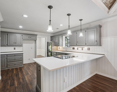 6701 Timothy Drive - Photo Thumbnail 16