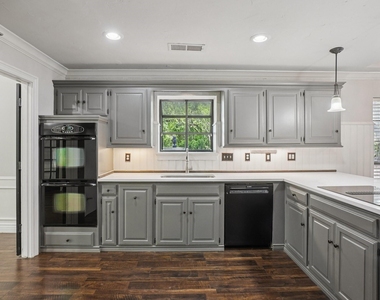 6701 Timothy Drive - Photo Thumbnail 17