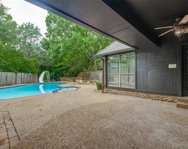 6701 Timothy Drive - Photo Thumbnail 4
