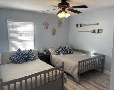 224 Pinoak Drive - Photo Thumbnail 18