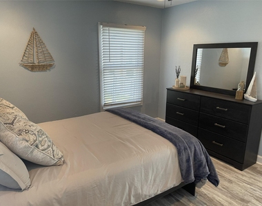 224 Pinoak Drive - Photo Thumbnail 17