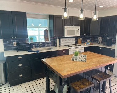 224 Pinoak Drive - Photo Thumbnail 6
