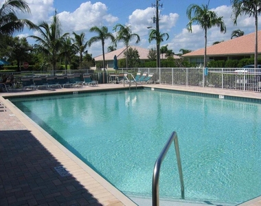 369 W Coral Trace Circle - Photo Thumbnail 15